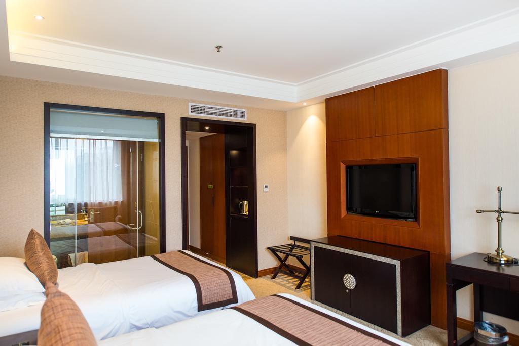 Vienna International Hotel - Expo Branch Shanghai Exterior photo
