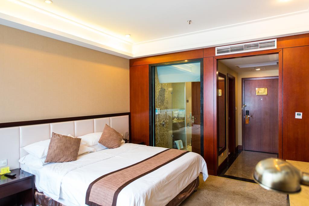 Vienna International Hotel - Expo Branch Shanghai Exterior photo